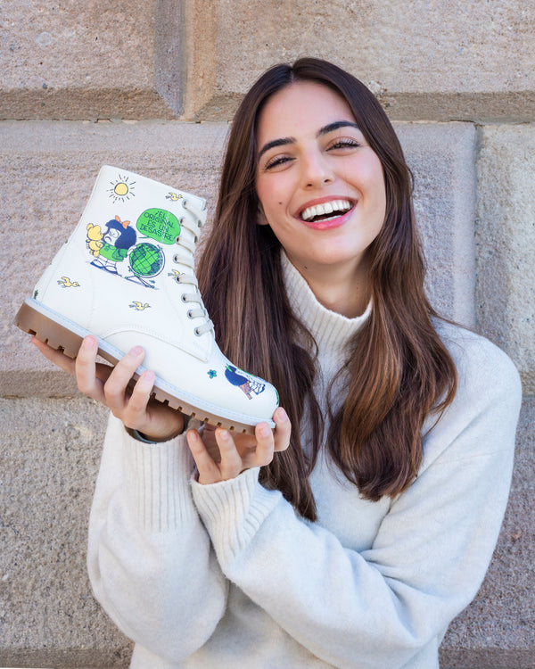 mumka-Calzado-mujer-Botas de Mafalda y cada vez menos